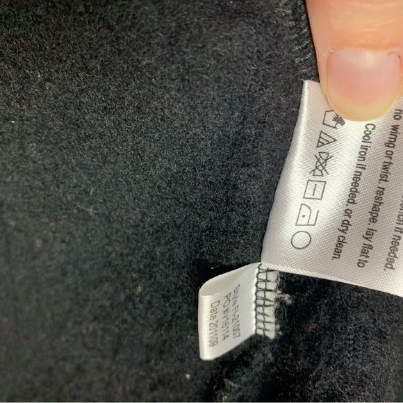 FILSON Women’s Black Wool Jacket Size Medium Cable-Knit  Full Zip Pockets - Picture 8 of 16